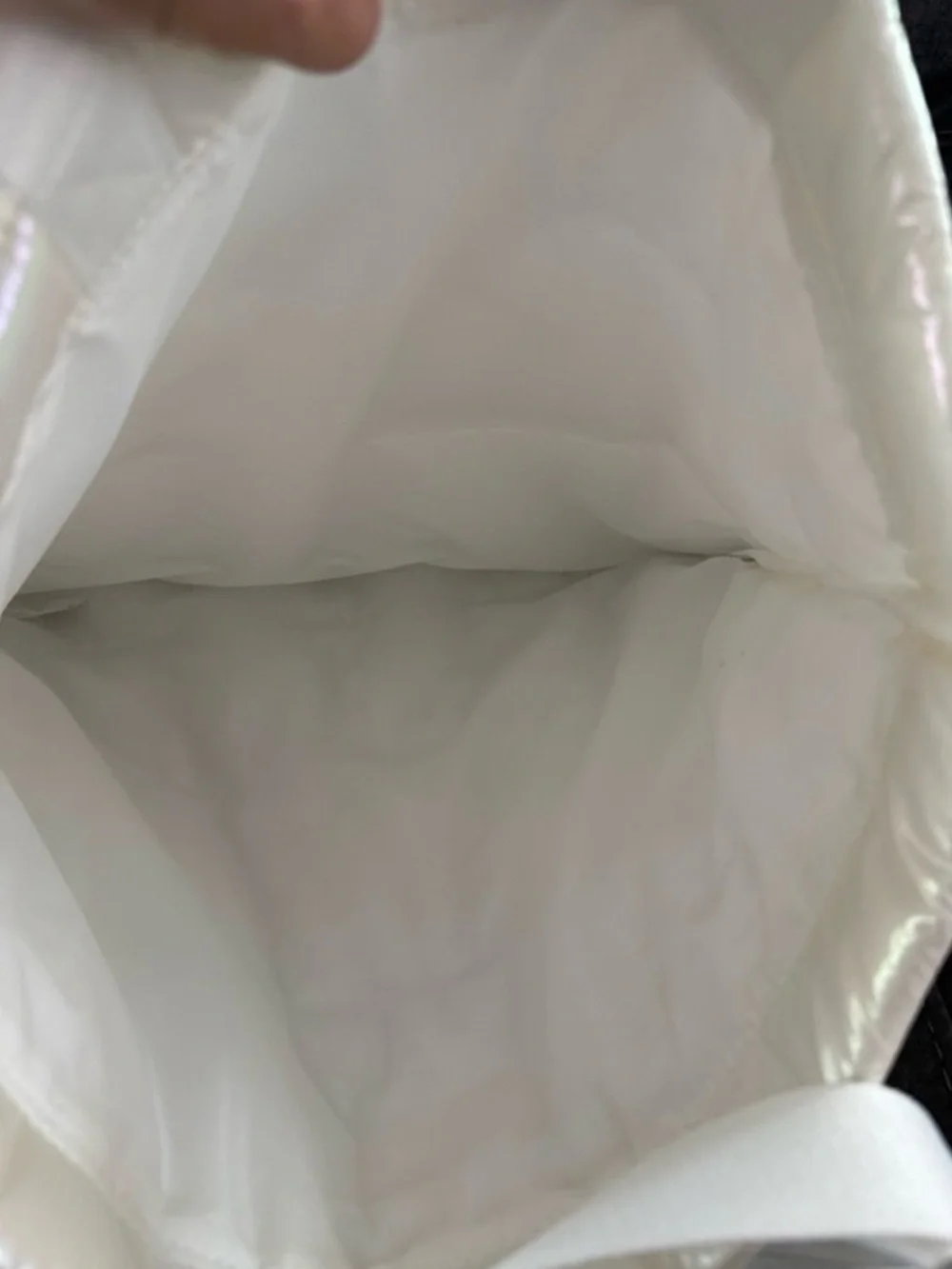 Bath & Body Works Winter Glow Bundle: Iridescent Puffer Tote & 3-Wick Candle - Picture 4 of 4